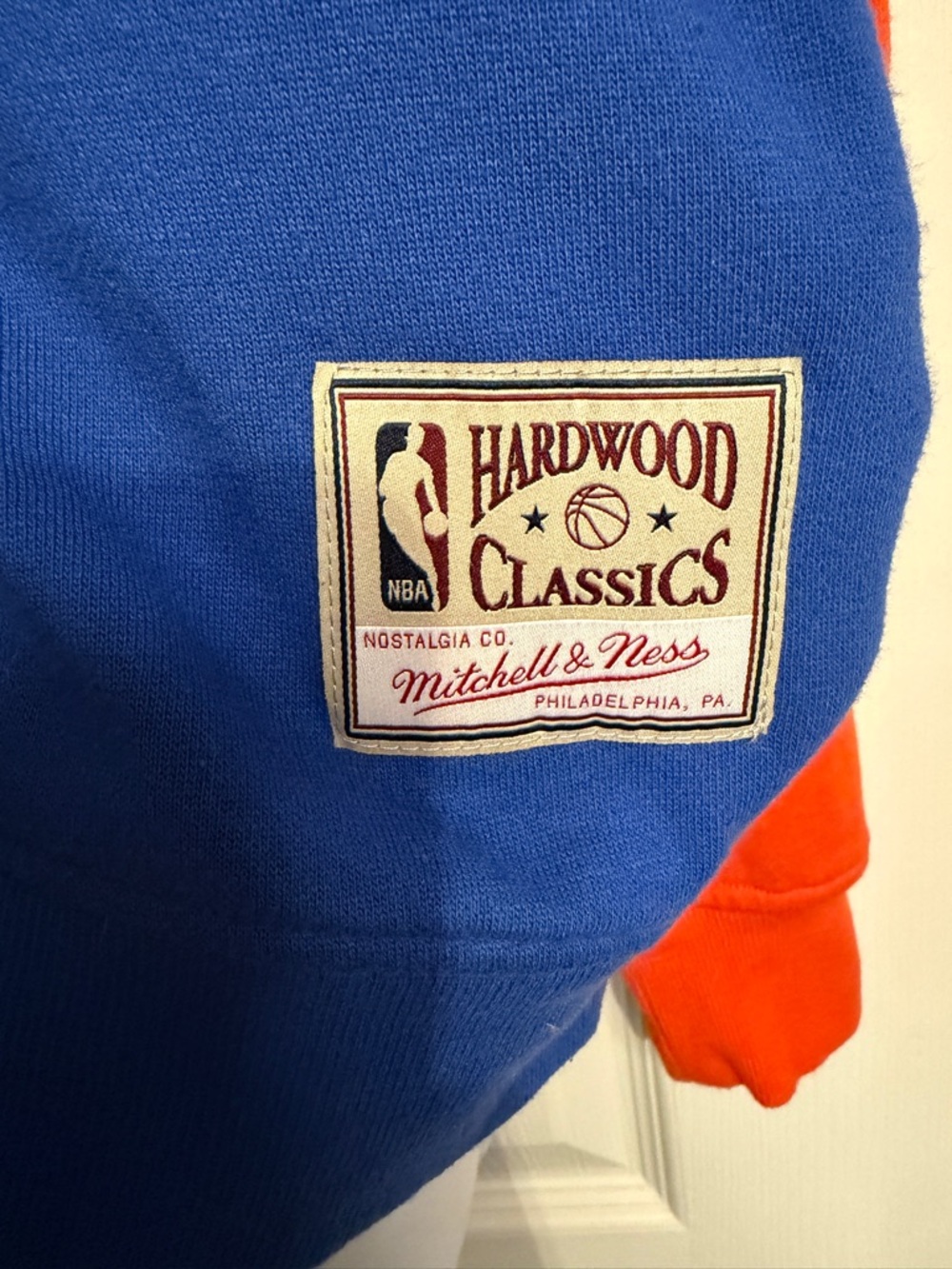 Women's Mitchell & Ness Knicks Color Block Crewneck size M, blue, white, orange - Picture 7 of 10